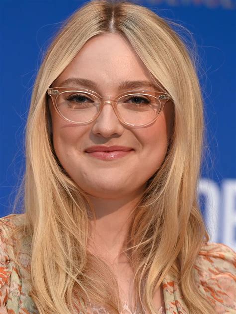 dakota fanning nudity|Former child star Dakota Fanning’s racy nude Instagram post